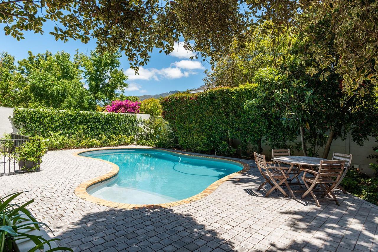 Guest house Oak Manor Cape Town