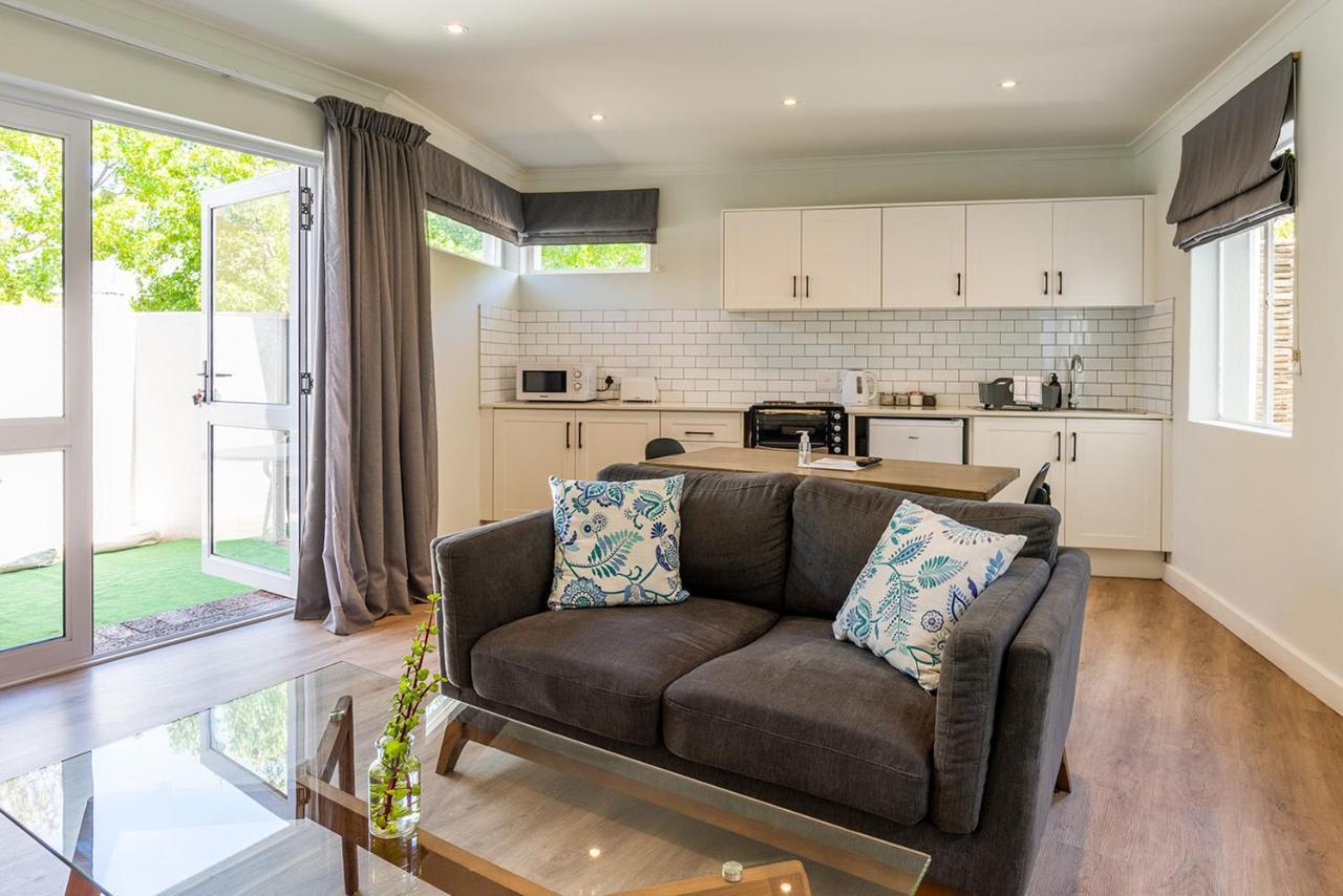 Oak Manor Guest house