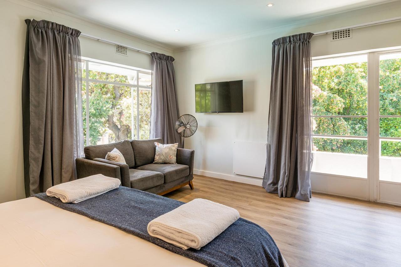 Oak Manor 2* Cape Town
