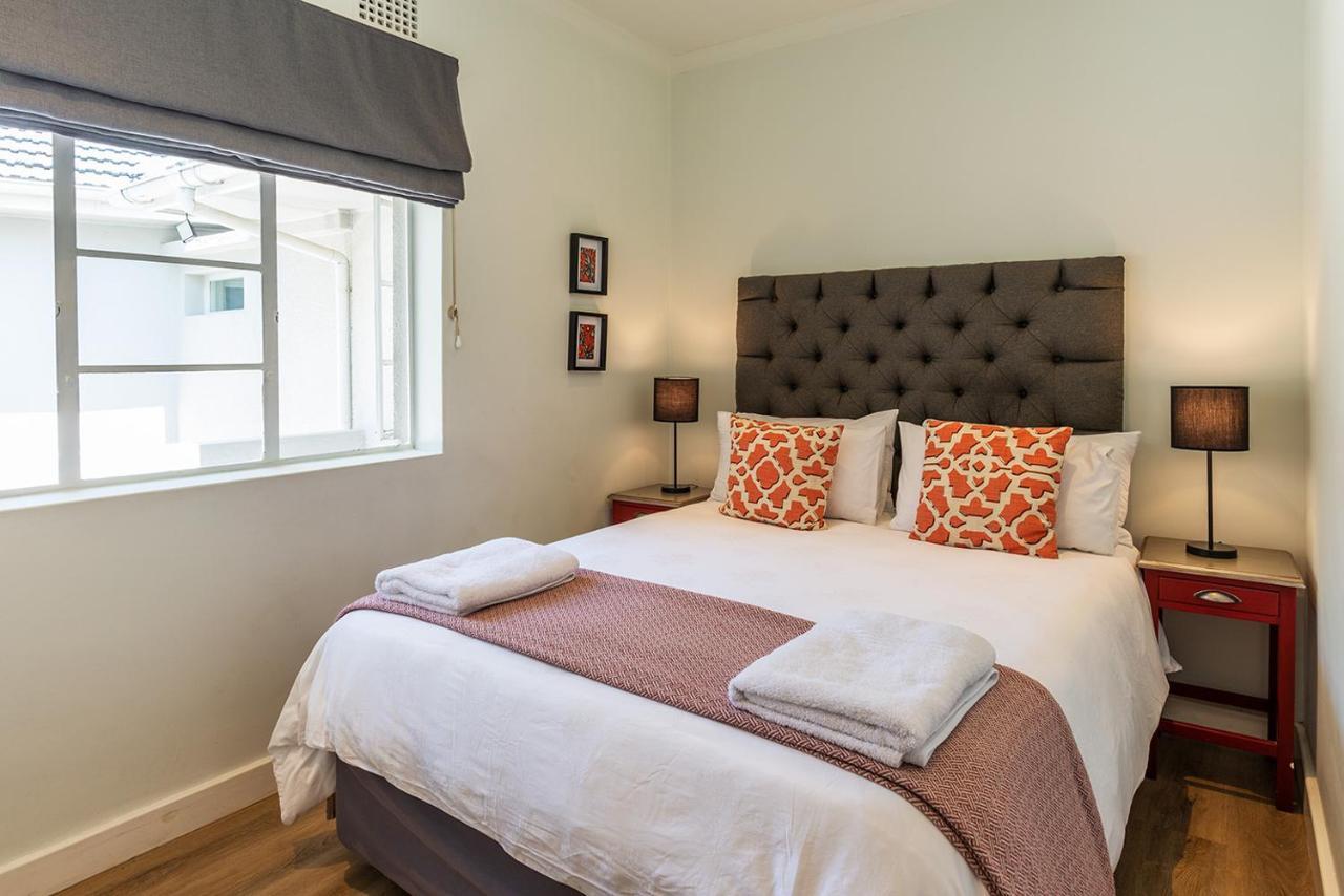 Oak Manor Guest house 2*