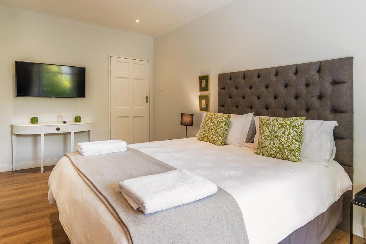Guest house Oak Manor Cape Town