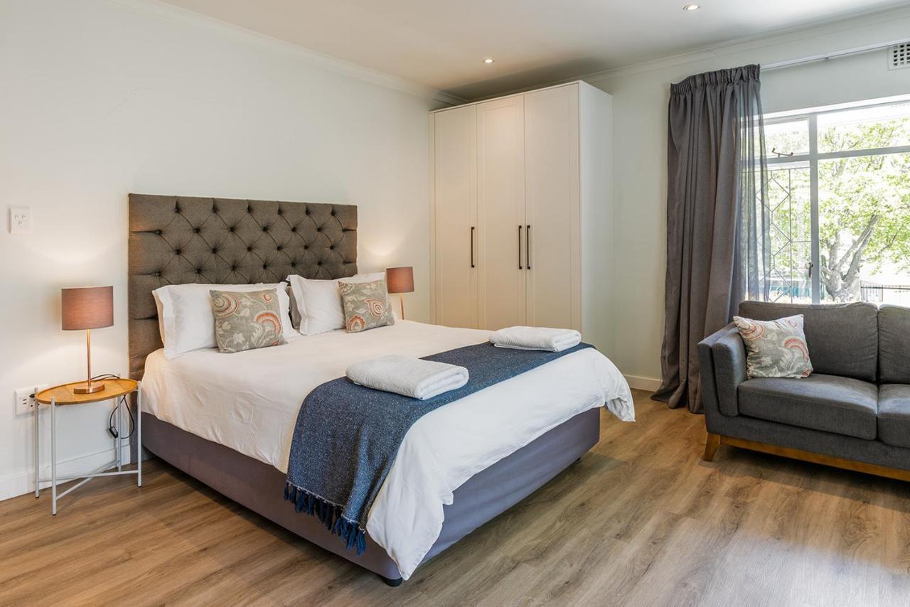 Guest house Oak Manor