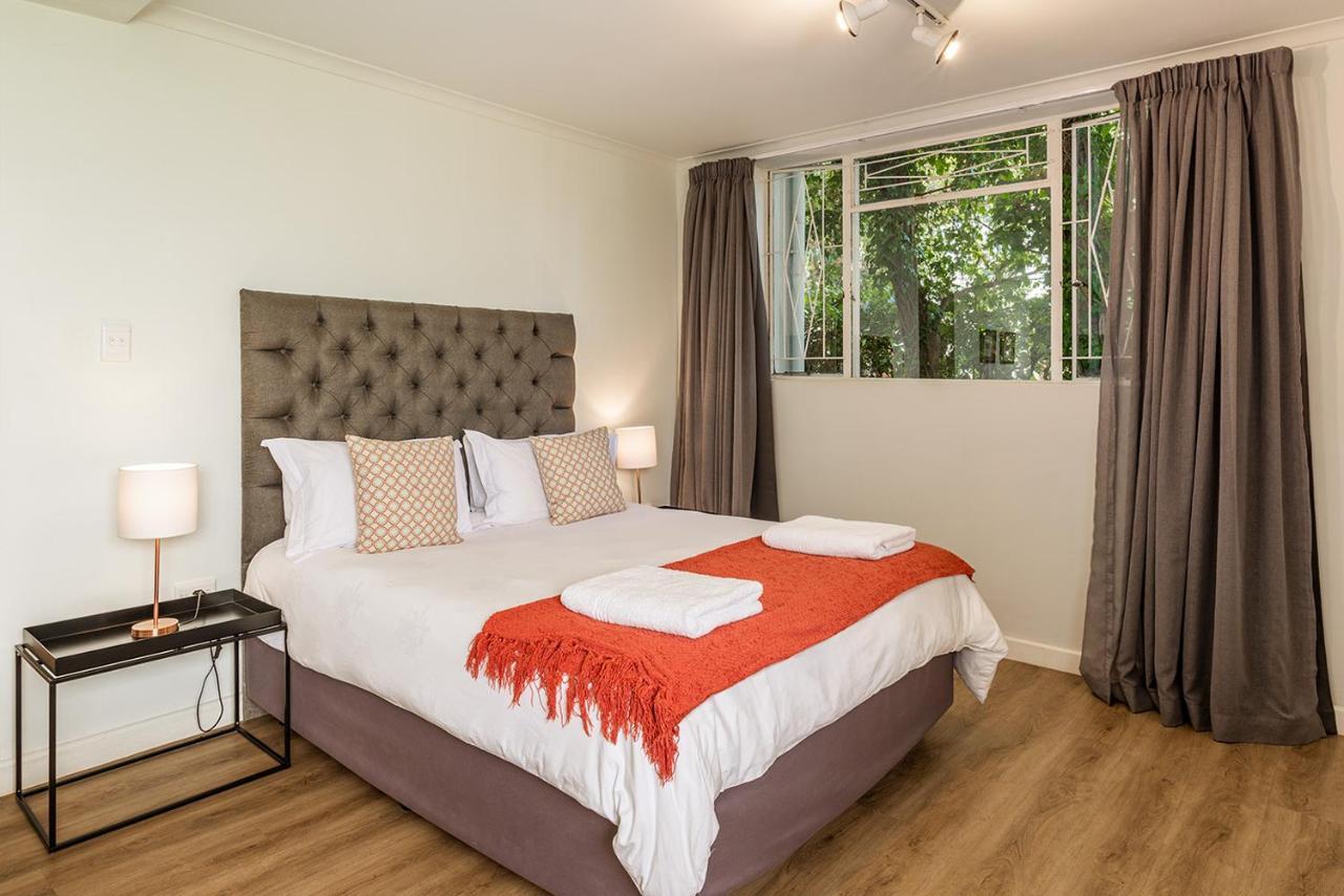 Oak Manor Guest house