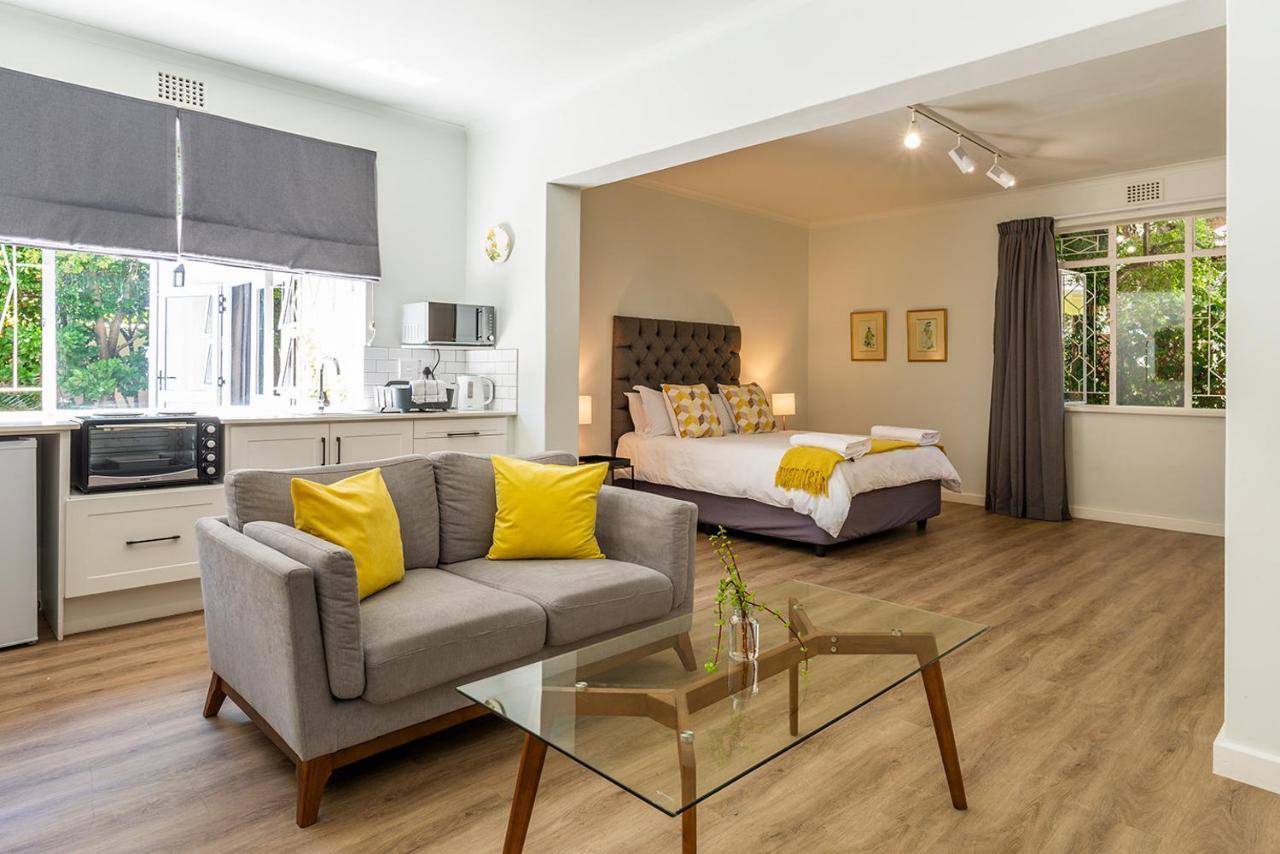 Guest house Oak Manor Cape Town